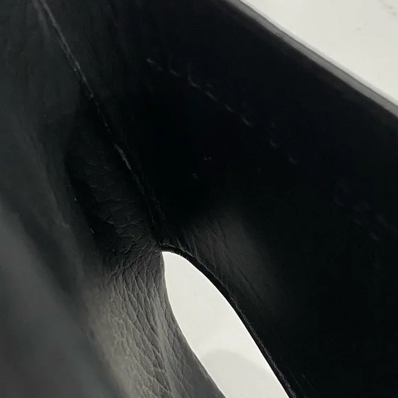 Pursuit Slide Sandal
GUCCI - Picture 7 of 14